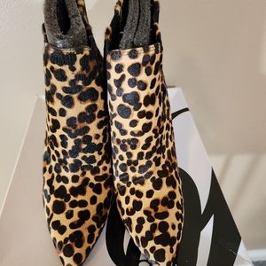 Ninewest leopard booties, size 8.5.
